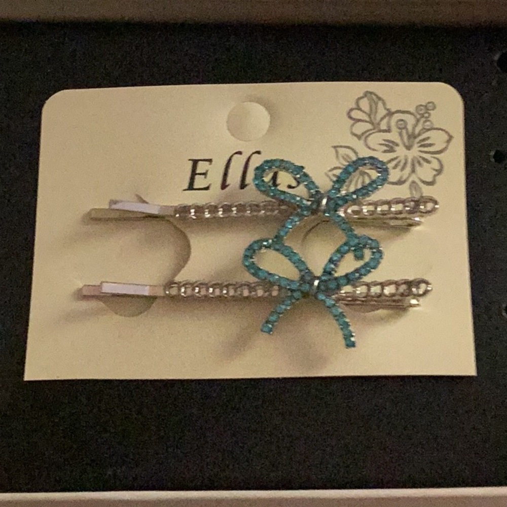 🌺NWT Just Too Amazing Rhinestone Blue Bow Hair Pins Make Perfect Gift 🌺 - Picture 3 of 7